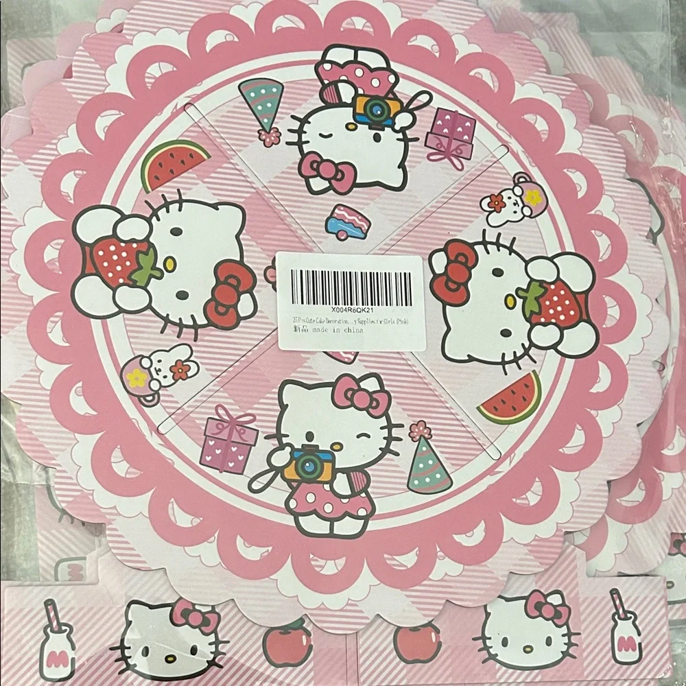 Hello Kitty 10 Inch Round Cake 25 Piece Decoration set